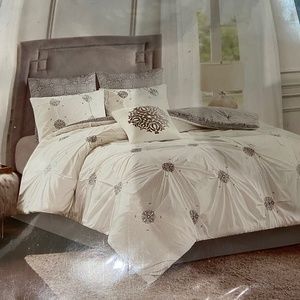comforter set